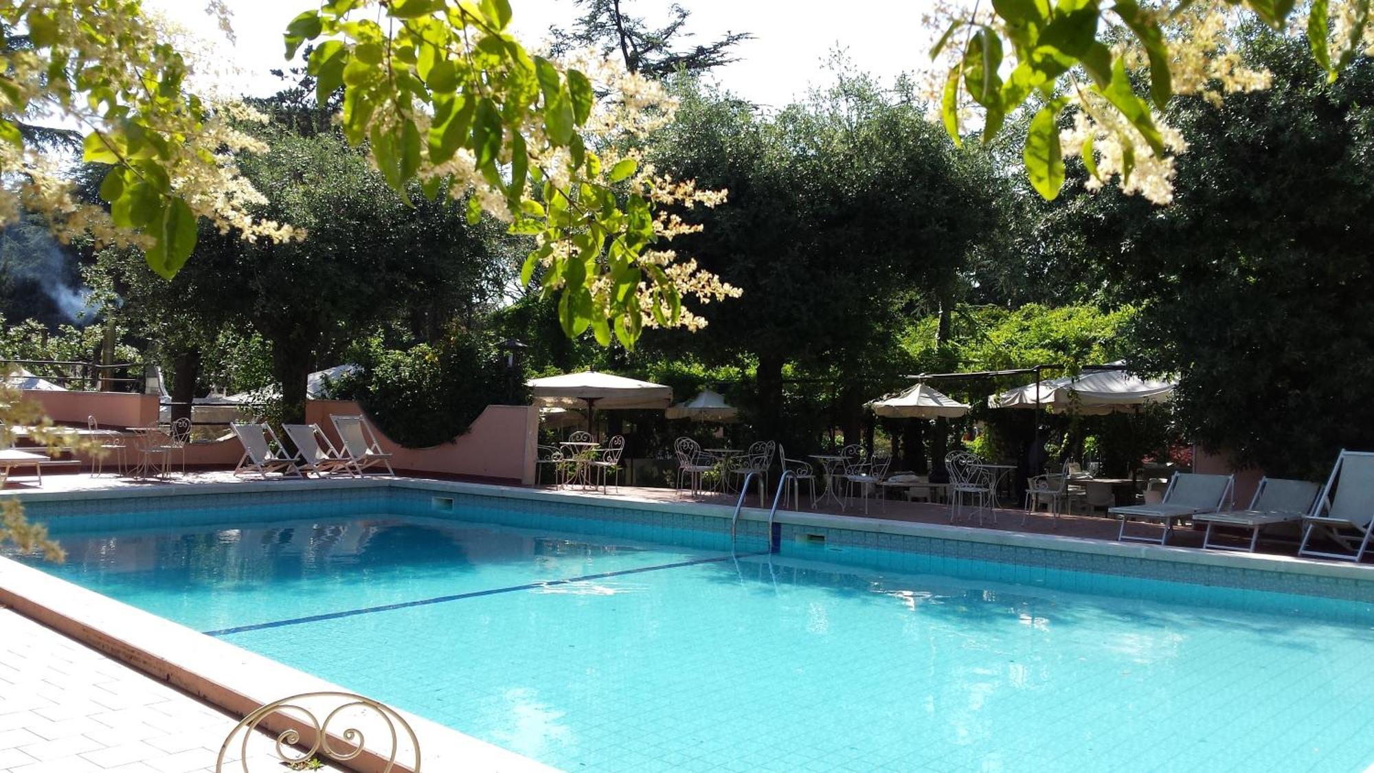 Park Hotel San Michele Мартина Франка Екстериор снимка