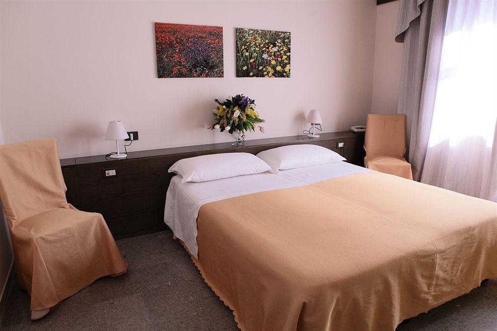 Park Hotel San Michele Мартина Франка Екстериор снимка