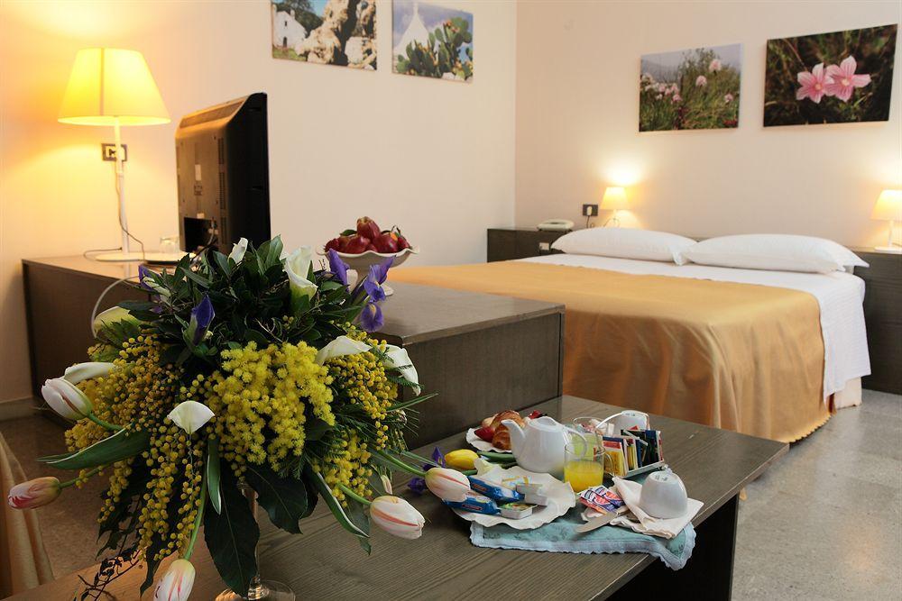 Park Hotel San Michele Мартина Франка Екстериор снимка