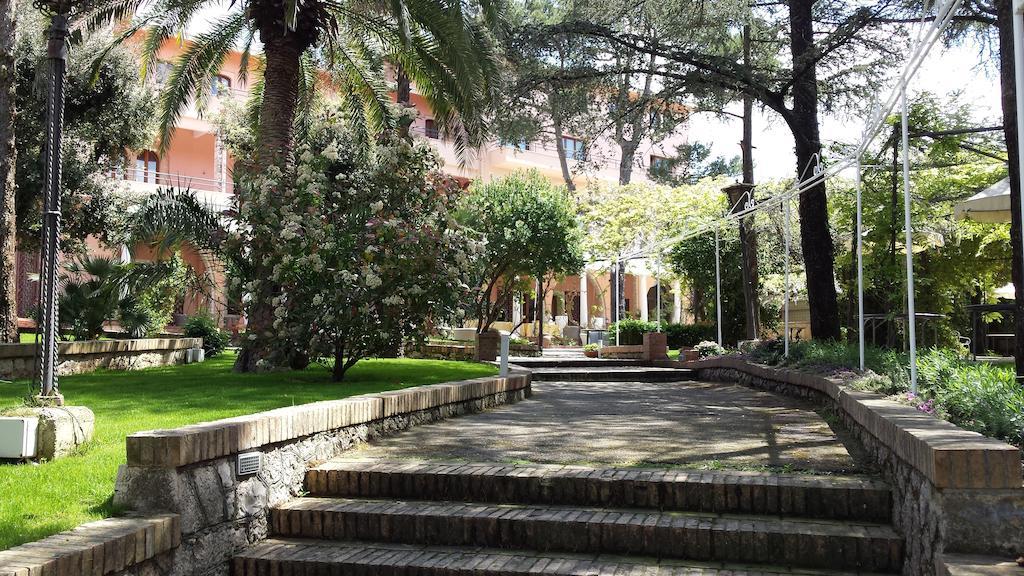 Park Hotel San Michele Мартина Франка Екстериор снимка